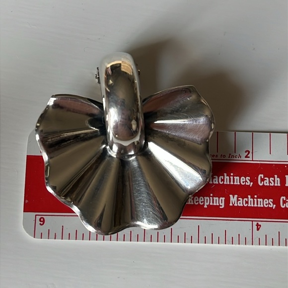 Vintage Monet Sterling Fur Clips 1940s Art Deco  Silver Brooch Pin Jewelry - Picture 10 of 11